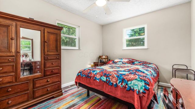 4530 North Bank Road, Buckeye Lake, OH 43008