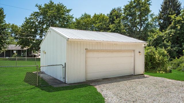 4530 North Bank Road, Buckeye Lake, OH 43008