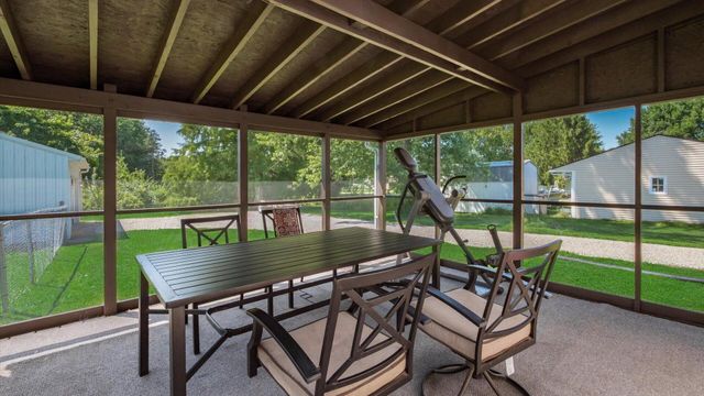 4530 North Bank Road, Buckeye Lake, OH 43008