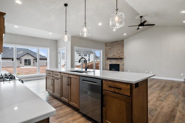 3696 ELLA JO WAY, De Pere, WI 54115