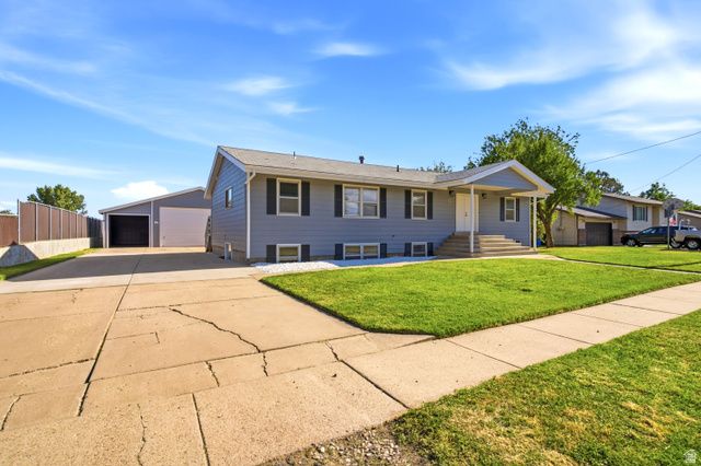 4585 W 2125 N, Plain City, UT 84404