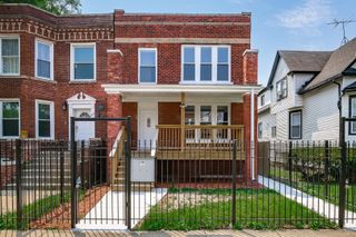 4907 W Walton Street, Chicago, IL 60651