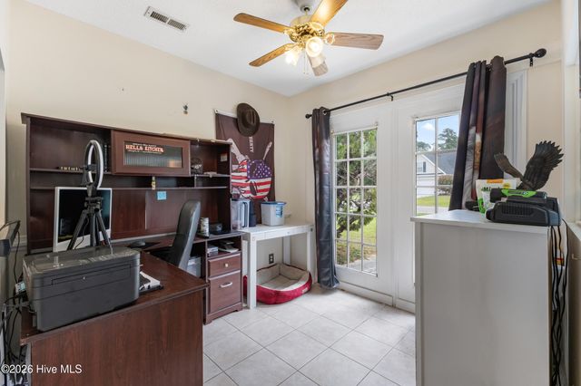 687 Windsor Drive SE, Belville, NC 28451