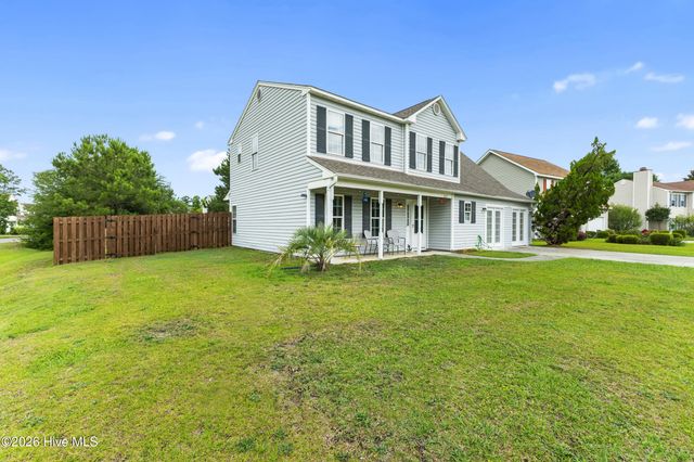 687 Windsor Drive SE, Belville, NC 28451