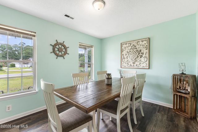 687 Windsor Drive SE, Belville, NC 28451