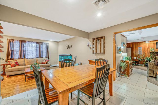 1277 Hummel Avenue, Holbrook, NY 11741