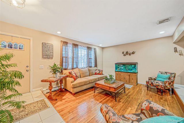 1277 Hummel Avenue, Holbrook, NY 11741