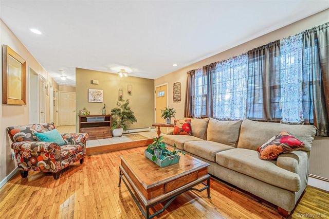 1277 Hummel Avenue, Holbrook, NY 11741