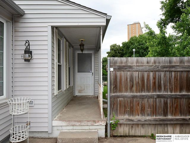 1016 S 52nd Street, Omaha, NE 68106