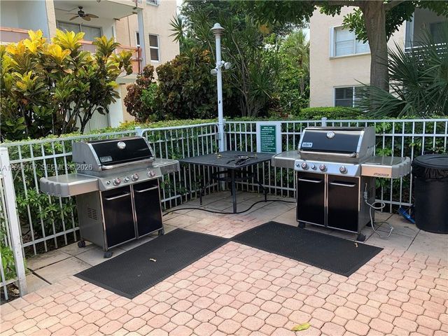 1541 S Ocean Blvd Apt 318, Lauderdale By The Sea, FL 33062
