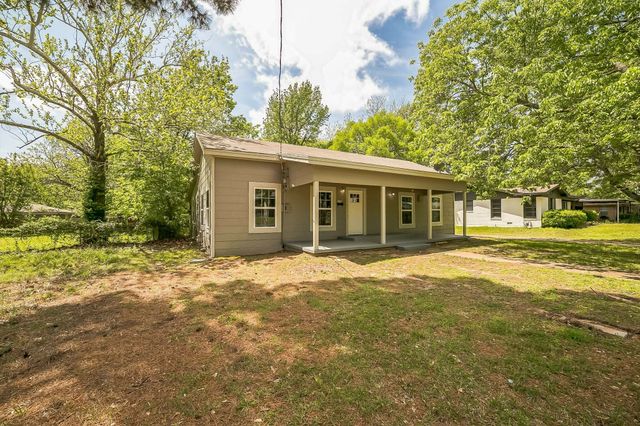 2126 Cedar Street, Paris, TX 75460