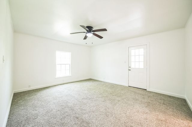 2126 Cedar Street, Paris, TX 75460