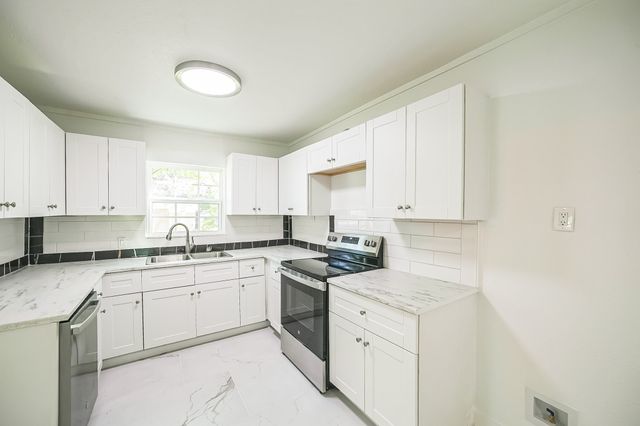 2126 Cedar Street, Paris, TX 75460