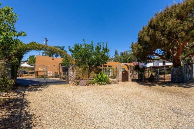 614 Snowden Pl, El Cajon, CA 92019