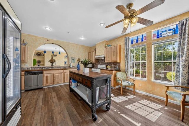 614 Snowden Pl, El Cajon, CA 92019