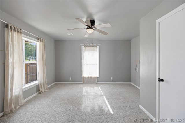 324 E Needles Avenue, Bixby, OK 74008