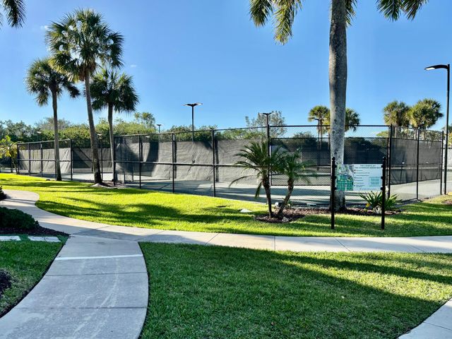 5865 NW 125th Avenue, Coral Springs, FL 33076