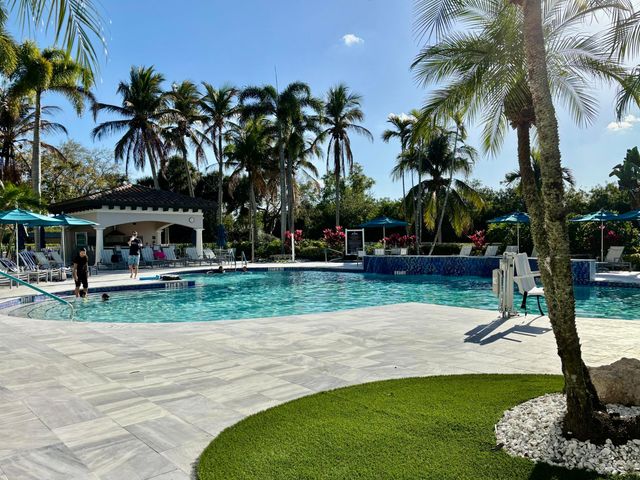 5865 NW 125th Avenue, Coral Springs, FL 33076