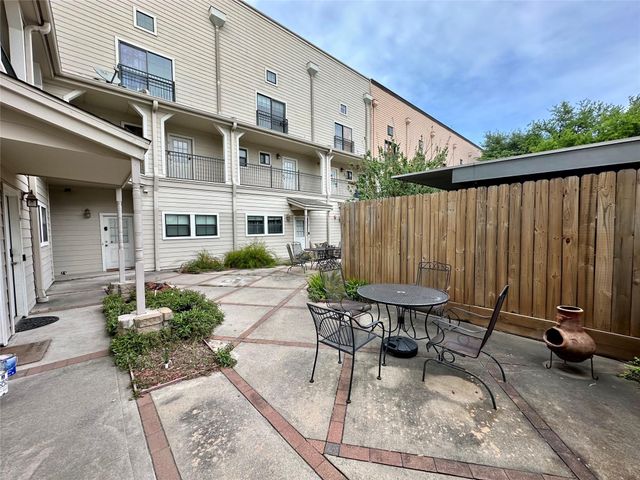 1602 Elgin Street 13, Houston, TX 77004