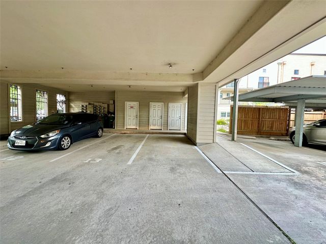 1602 Elgin Street 13, Houston, TX 77004