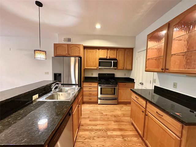 1602 Elgin Street 13, Houston, TX 77004