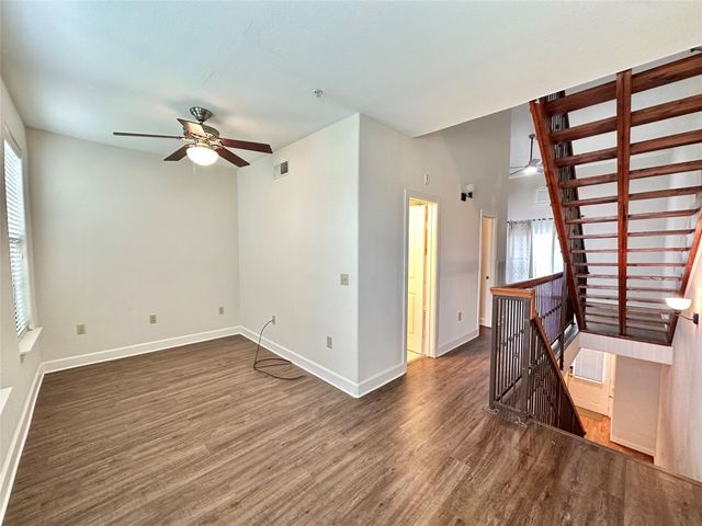 1602 Elgin Street 13, Houston, TX 77004