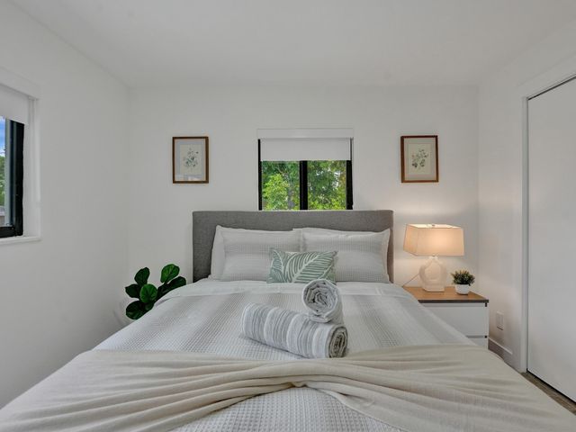 260 NW 36th Street, Boca Raton, FL 33431