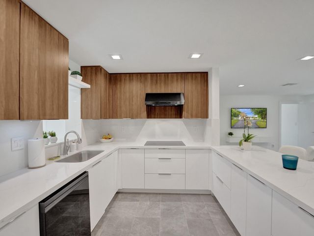 260 NW 36th Street, Boca Raton, FL 33431