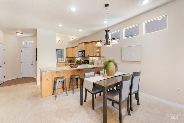 2254 S Blackspur Way, Meridian, ID 83642