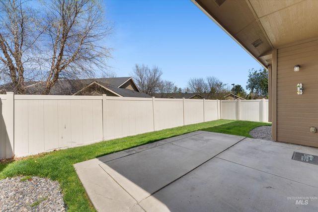 2254 S Blackspur Way, Meridian, ID 83642