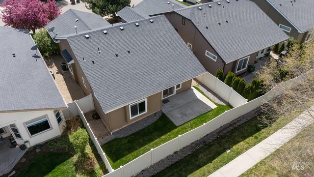 2254 S Blackspur Way, Meridian, ID 83642