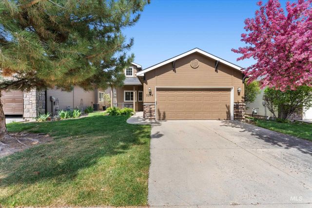2254 S Blackspur Way, Meridian, ID 83642