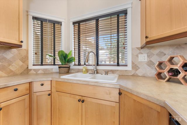 2254 S Blackspur Way, Meridian, ID 83642