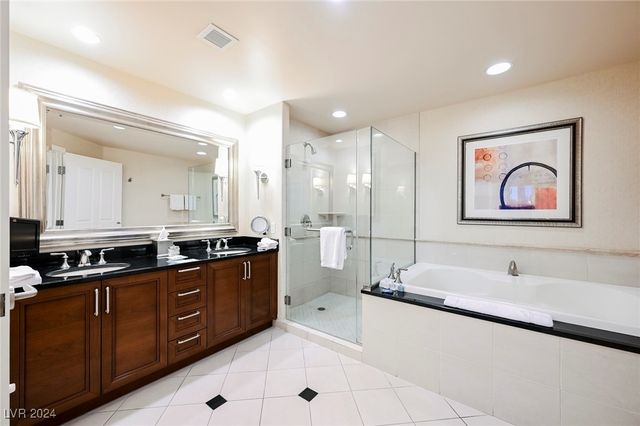 125 East HARMON Avenue 3309, Las Vegas, NV 89109