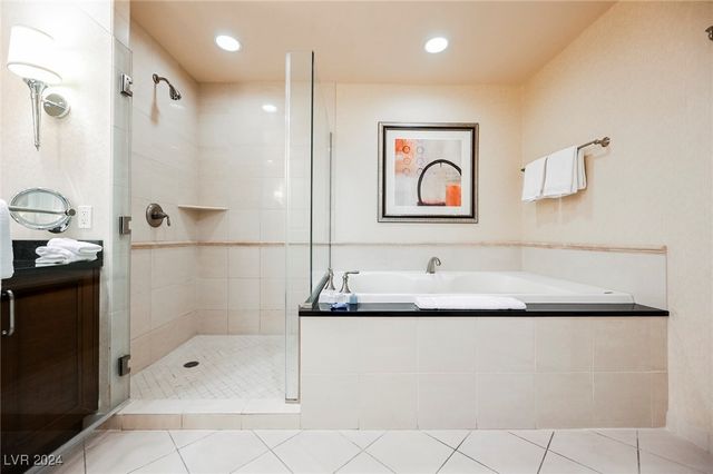 125 East HARMON Avenue 3309, Las Vegas, NV 89109