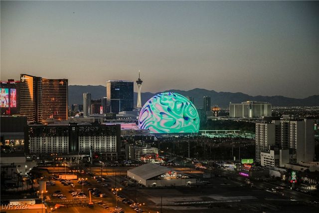 125 East HARMON Avenue 3309, Las Vegas, NV 89109