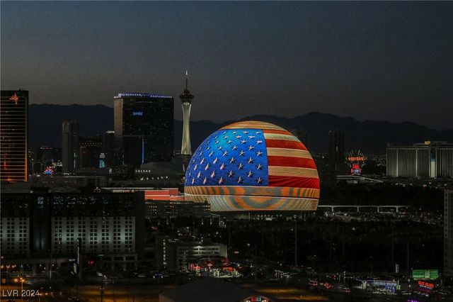 125 East HARMON Avenue 3309, Las Vegas, NV 89109