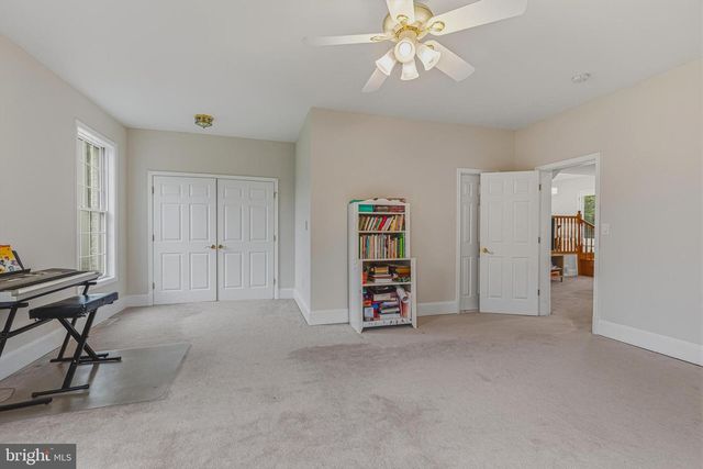 837 SENECA RD, Great Falls, VA 22066