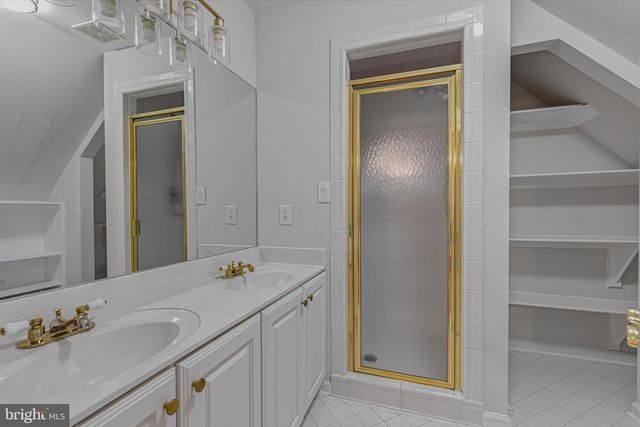 837 SENECA RD, Great Falls, VA 22066