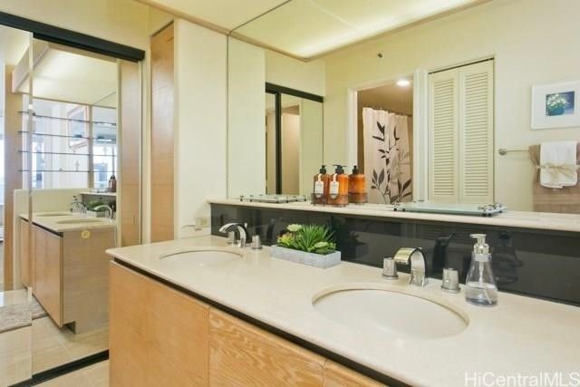 1212 Nuuanu Avenue 4002, Honolulu, HI 96817