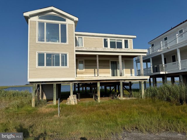 1425 E MALLARD DR, Manahawkin, NJ 08050