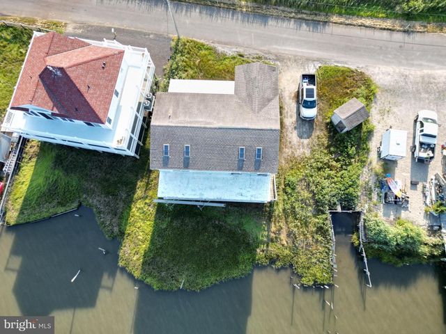 1425 E MALLARD DR, Manahawkin, NJ 08050