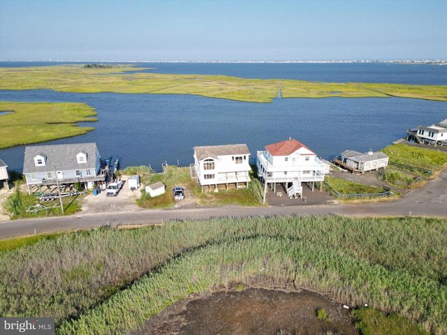 1425 E MALLARD DR, Manahawkin, NJ 08050