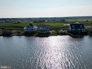 1425 E MALLARD DR, Manahawkin, NJ 08050