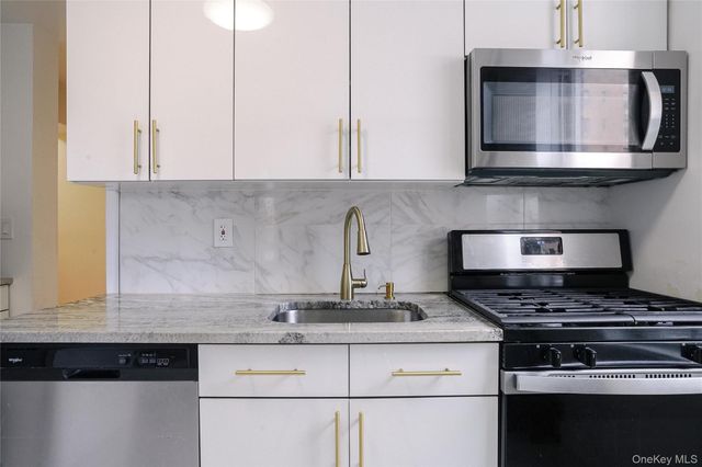 345 Bronx River Road 4D, Yonkers, NY 10704