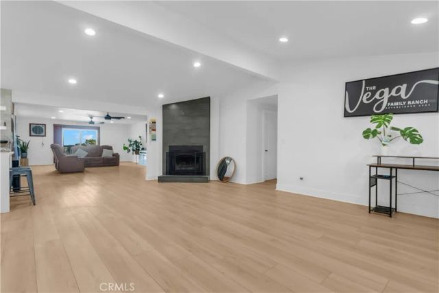 9888 Trinity, Oak Hills, CA 92344