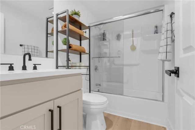 9888 Trinity, Oak Hills, CA 92344