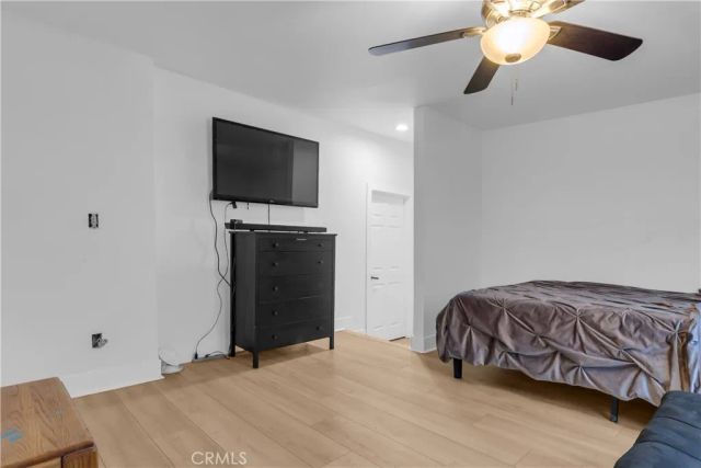 9888 Trinity, Oak Hills, CA 92344