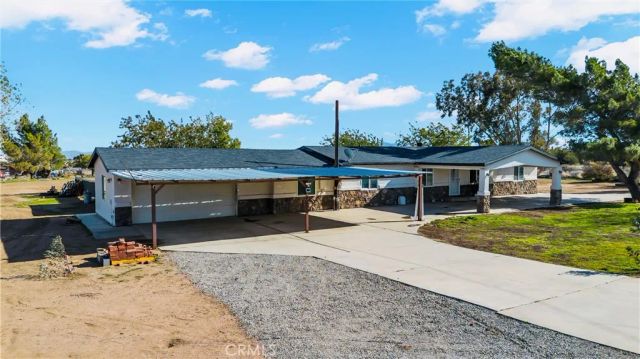 9888 Trinity, Oak Hills, CA 92344