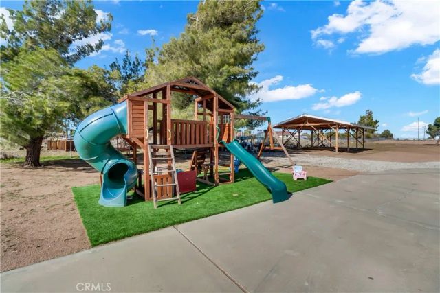 9888 Trinity, Oak Hills, CA 92344